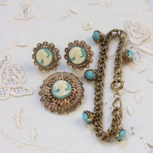 Cameo Jewelry Set Gold Filigree & Turquoise-Style